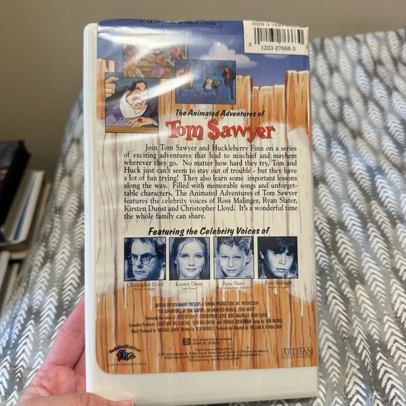 The Animated Adventures of Tom Sawyer VHS - Picture 2 of 4